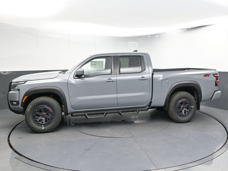 2025 Nissan Frontier PRO-4X photo 3