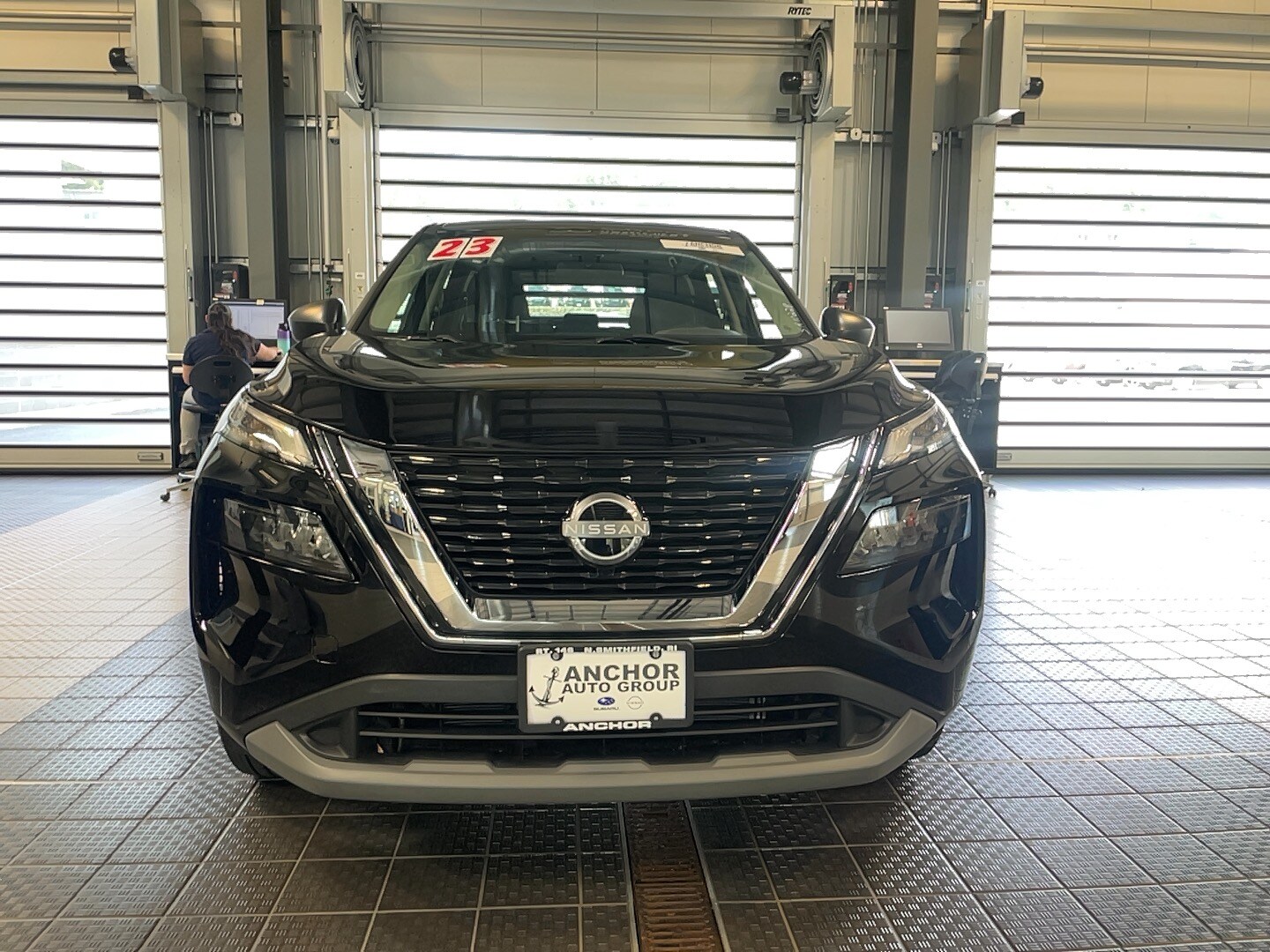 2023 Nissan Rogue S AWD photo 2