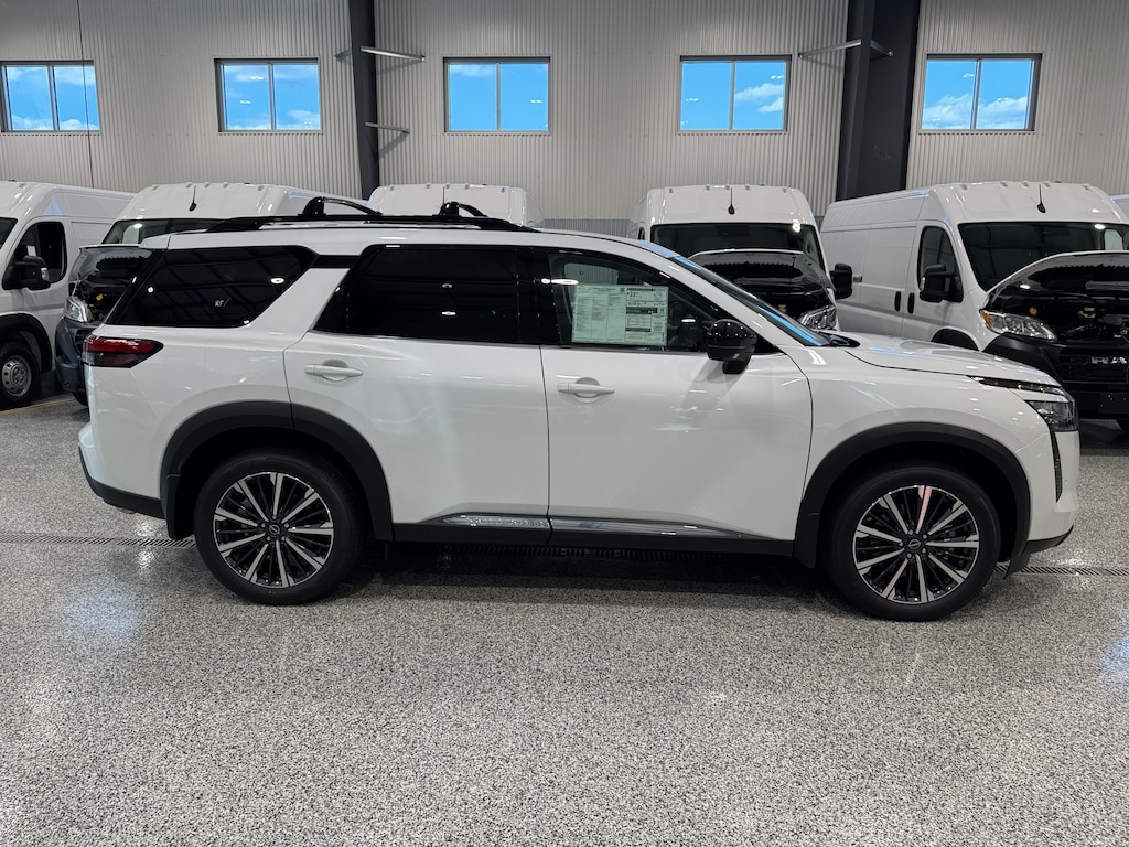 New 2026 Nissan Pathfinder PLATINUM SUV