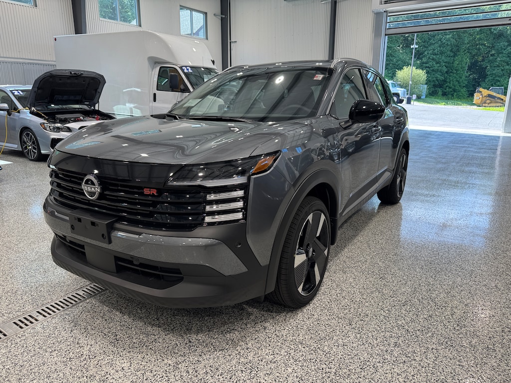 New 2026 Nissan Kicks SR PREMIUM SUV