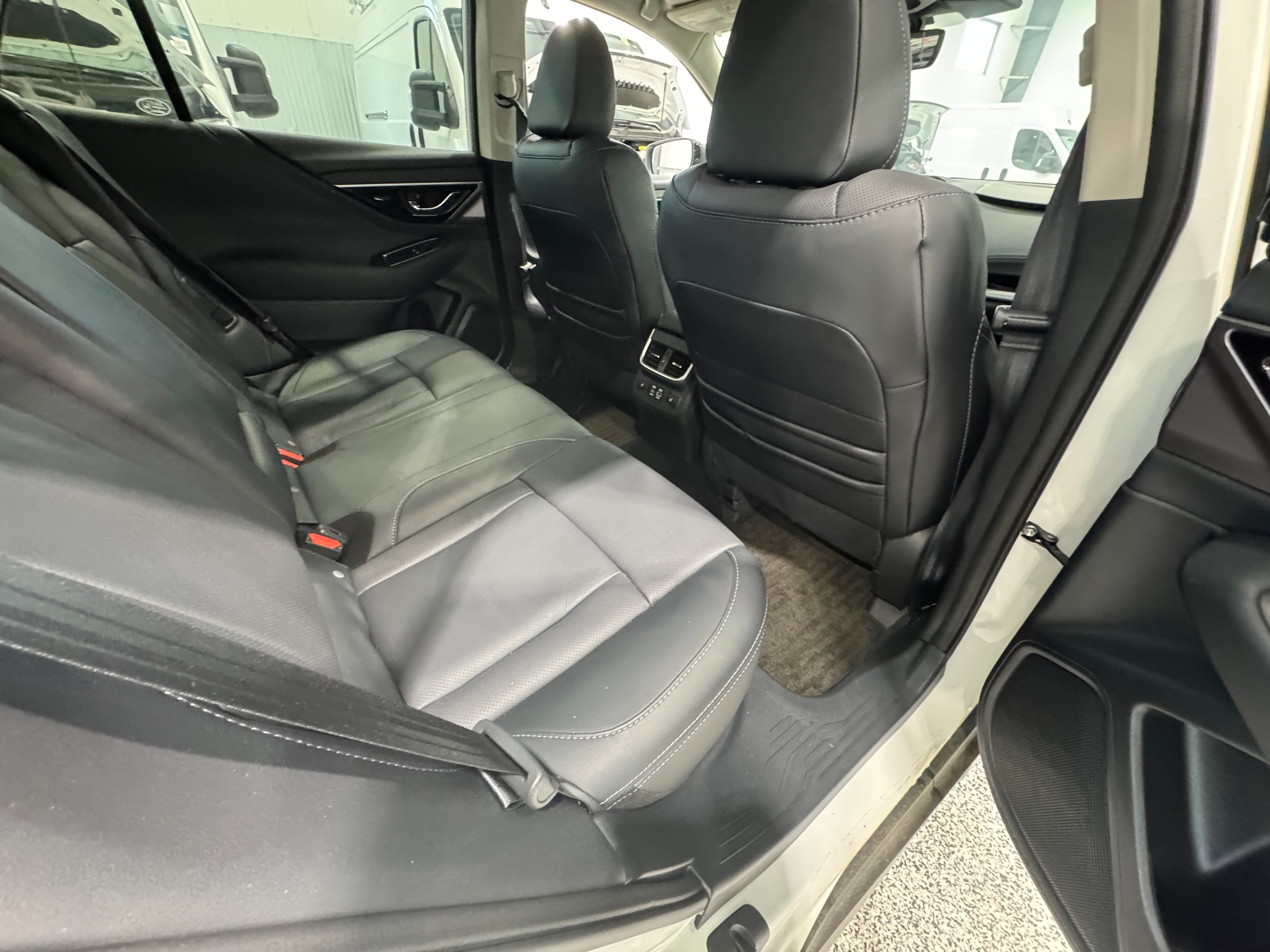 2024 Subaru Outback Limited - Photo 11