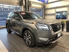 Used 2025 Nissan Pathfinder PLATINUM 4X4 SUV near Providence