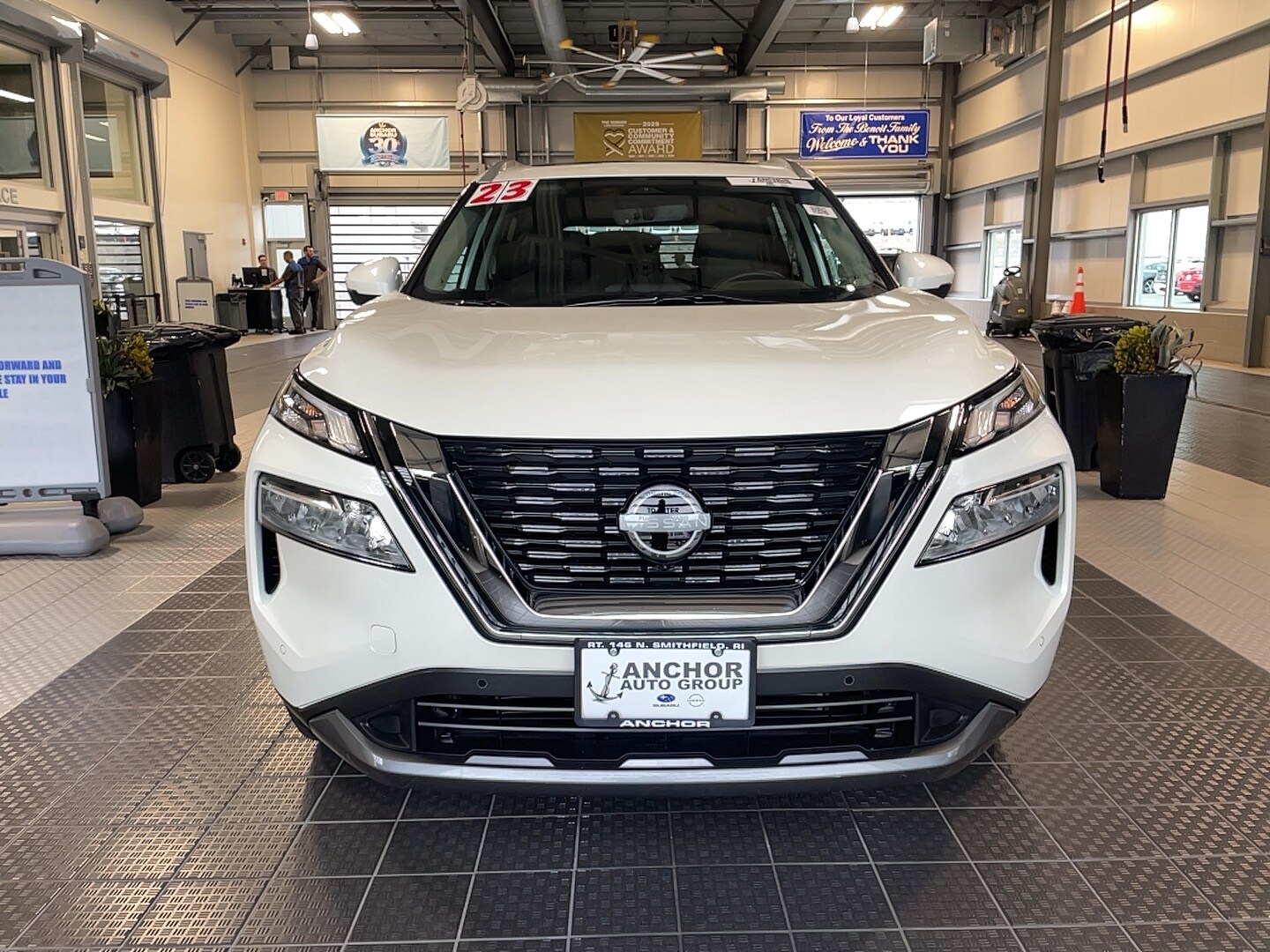 2023 Nissan Rogue SL AWD photo 2