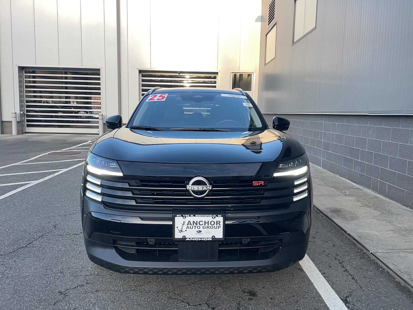 2025 Nissan Kicks SR photo 2