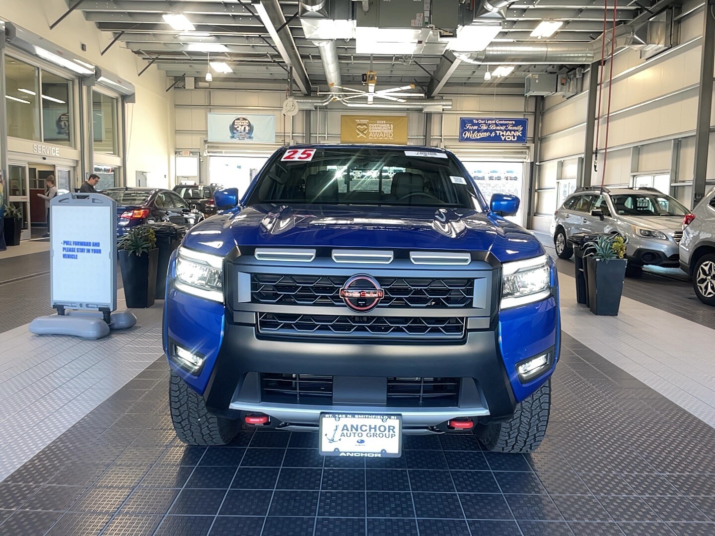 2025 Nissan Frontier PRO-4X photo 2