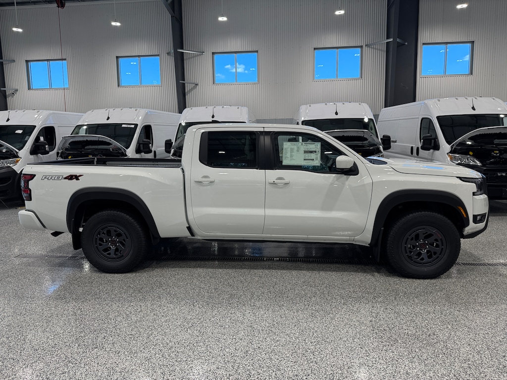 New 2026 Nissan Frontier PRO-4X LONG BED Truck Crew Cab