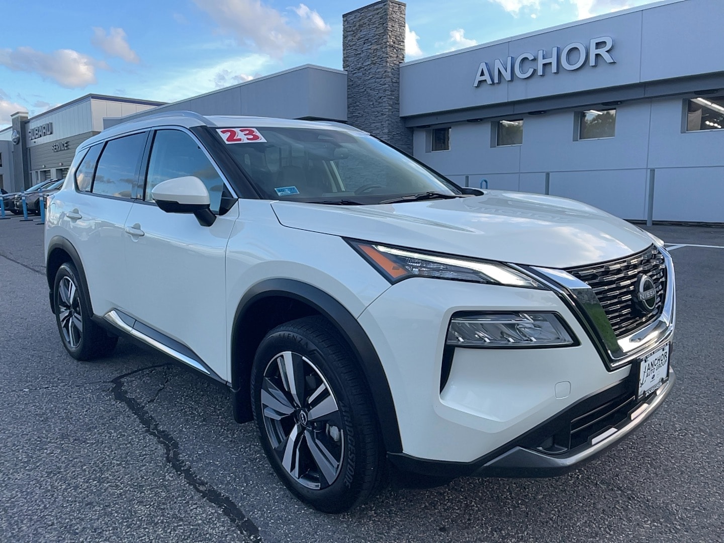 2023 Nissan Rogue SL's photo