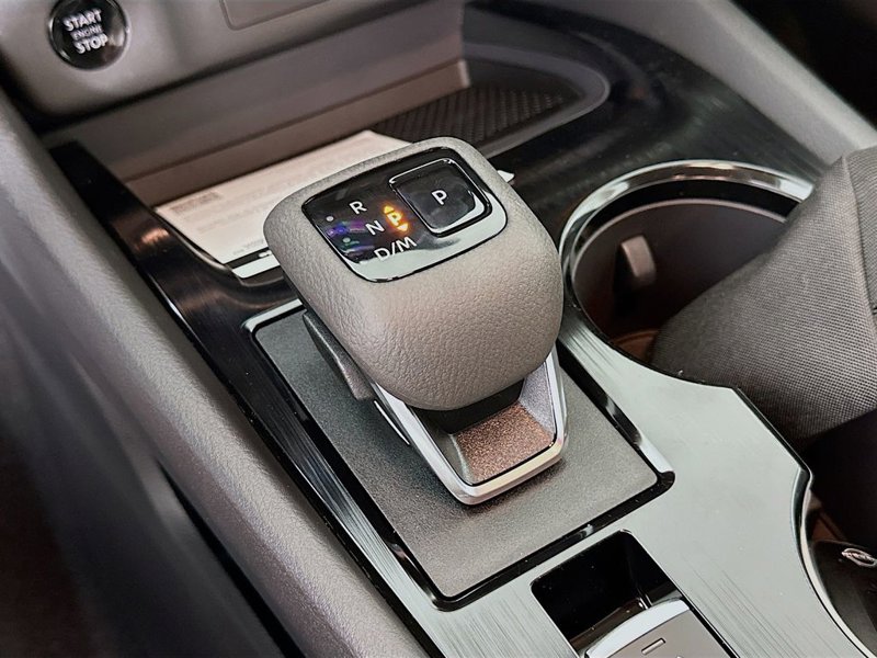 2026 Nissan Rogue SV - Photo 14