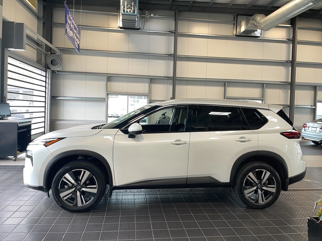 Used 2024 Nissan Rogue SL PREMIUM AWD SUV