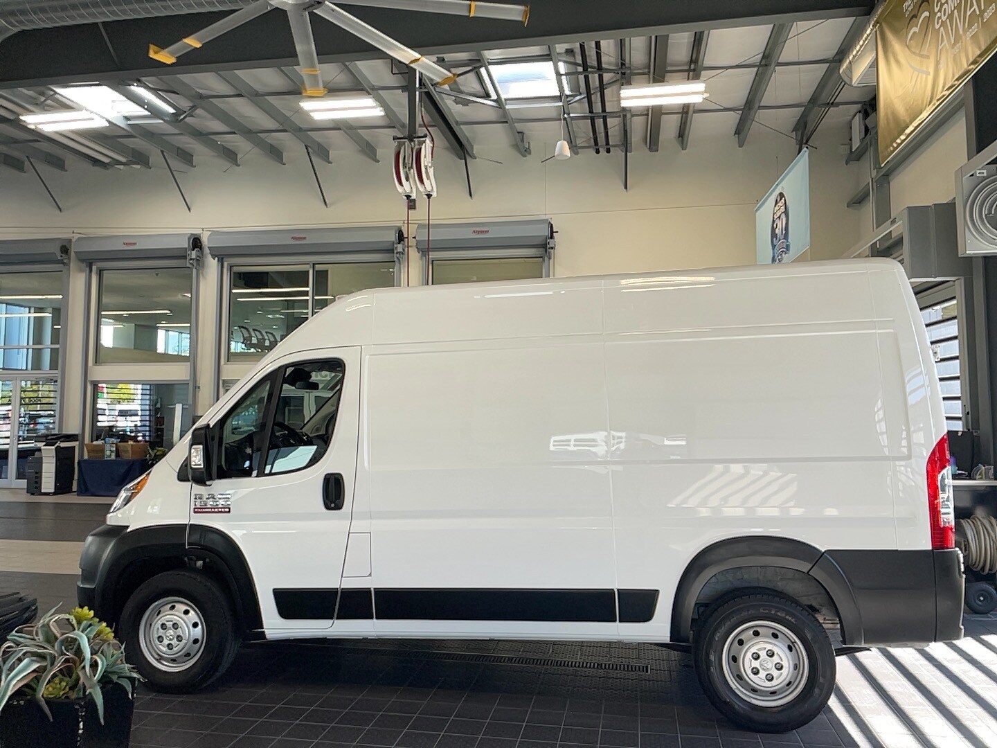 2022 Ram ProMaster 1500 High Roof photo 2