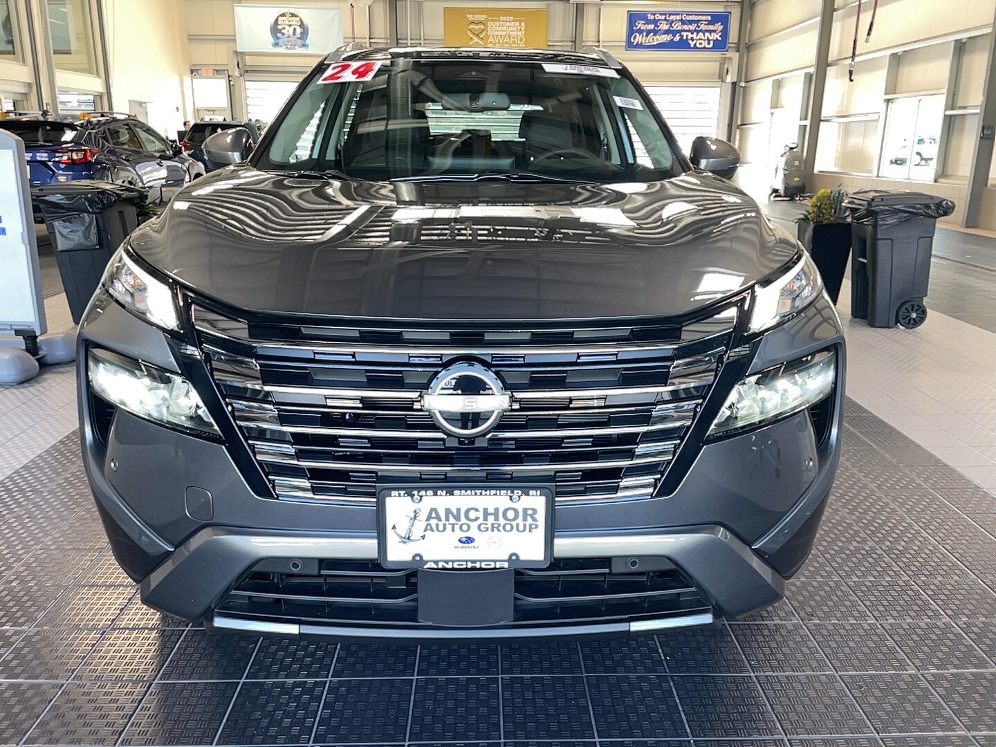 2024 Nissan Rogue SL photo 2