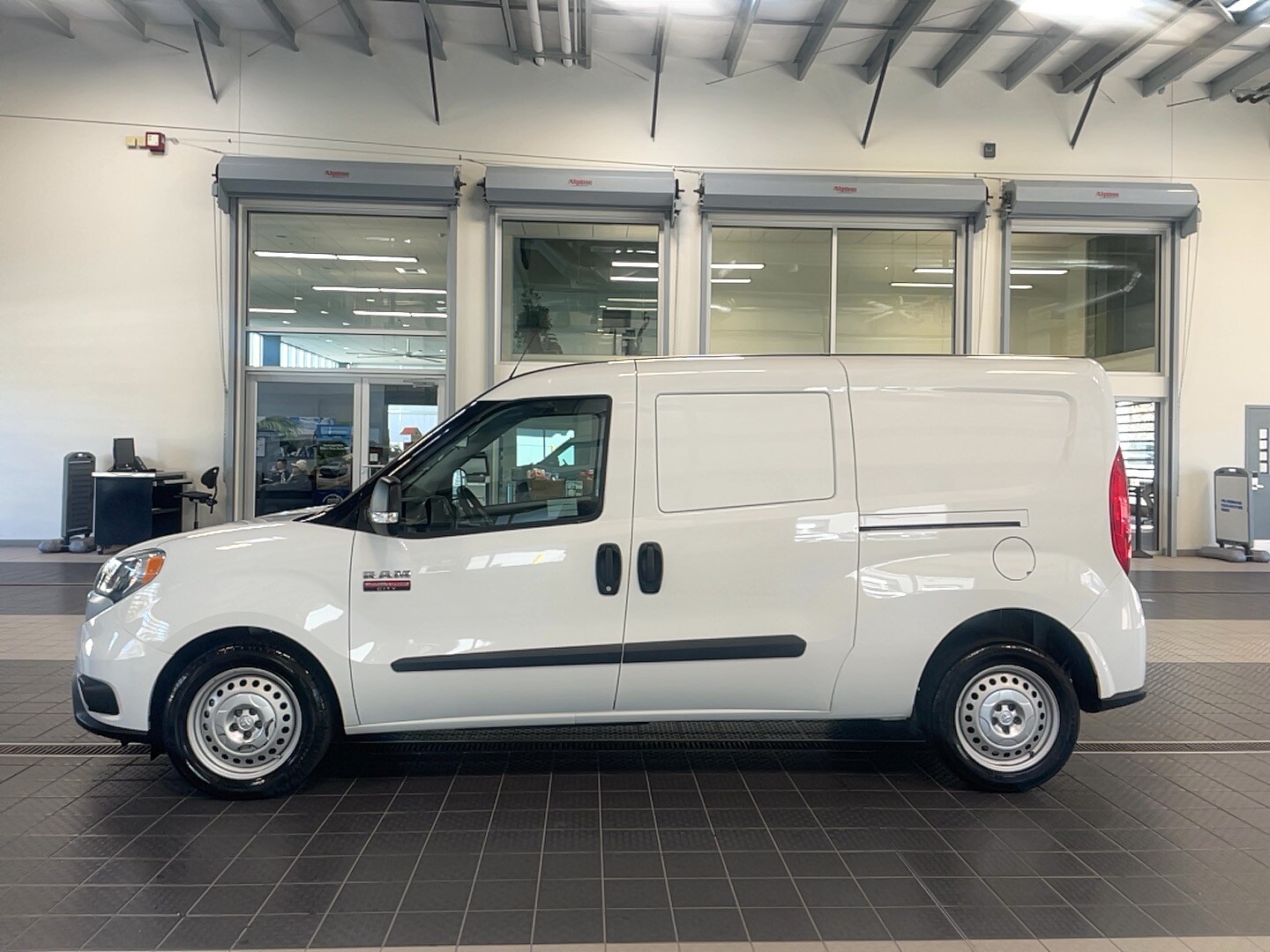 2022 Ram ProMaster City Tradesman photo 2