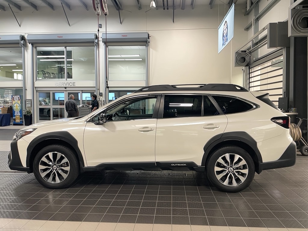 Used 2024 Subaru Outback LIMITED SUV