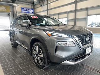 2022 Nissan Rogue PLATINUM AWD SUV near Providence