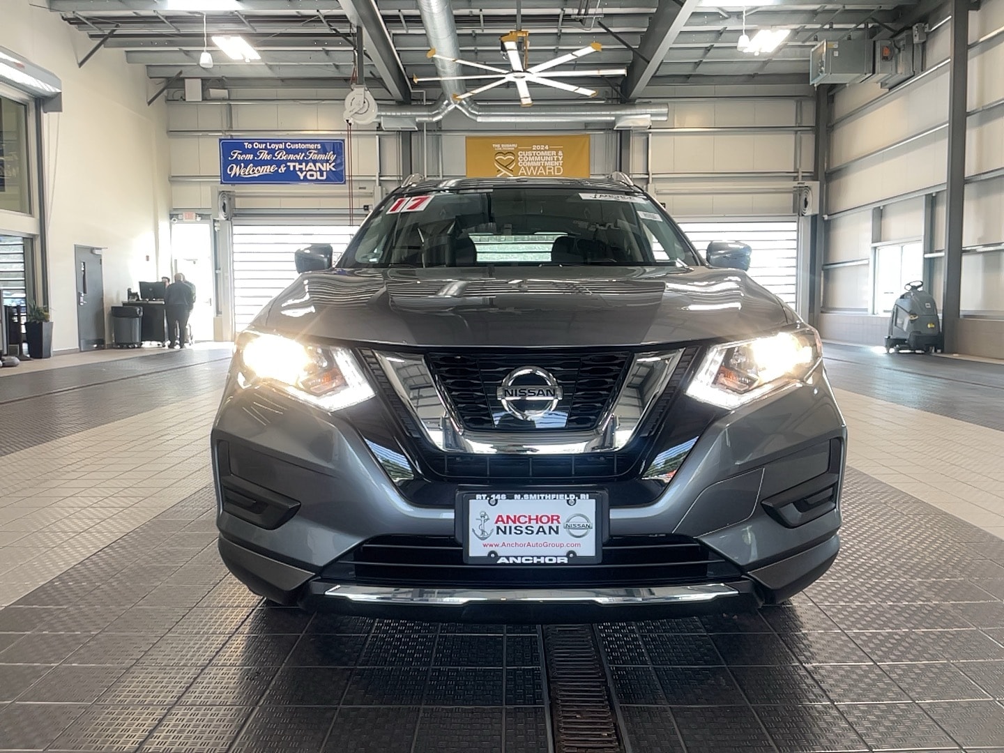 Used 2017 Nissan Rogue SV with VIN KNMAT2MV3HP608238 for sale in North Smithfield, RI