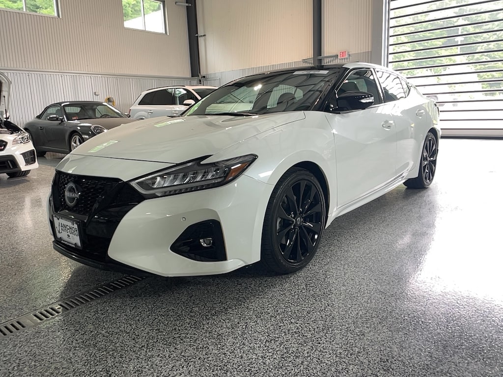 Used 2023 Nissan Maxima SR Sedan