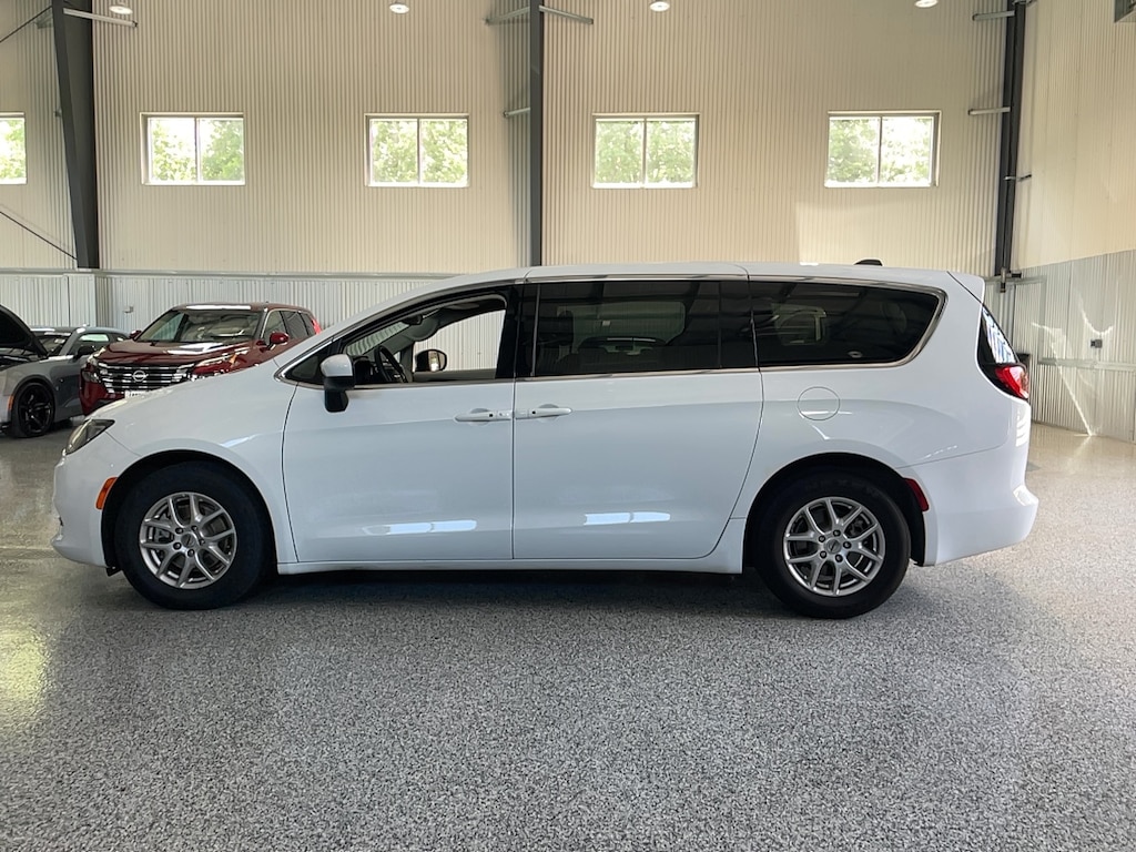 Used 2023 Chrysler Voyager LX VAN