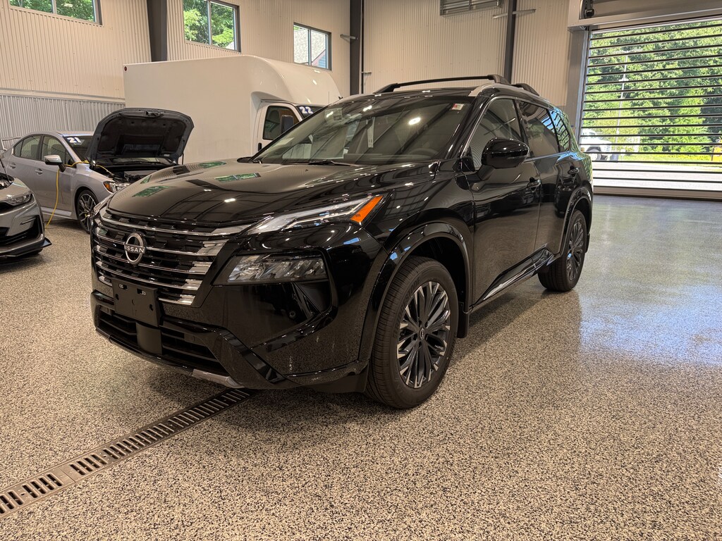 New 2026 Nissan Rogue PLATINUM SUV