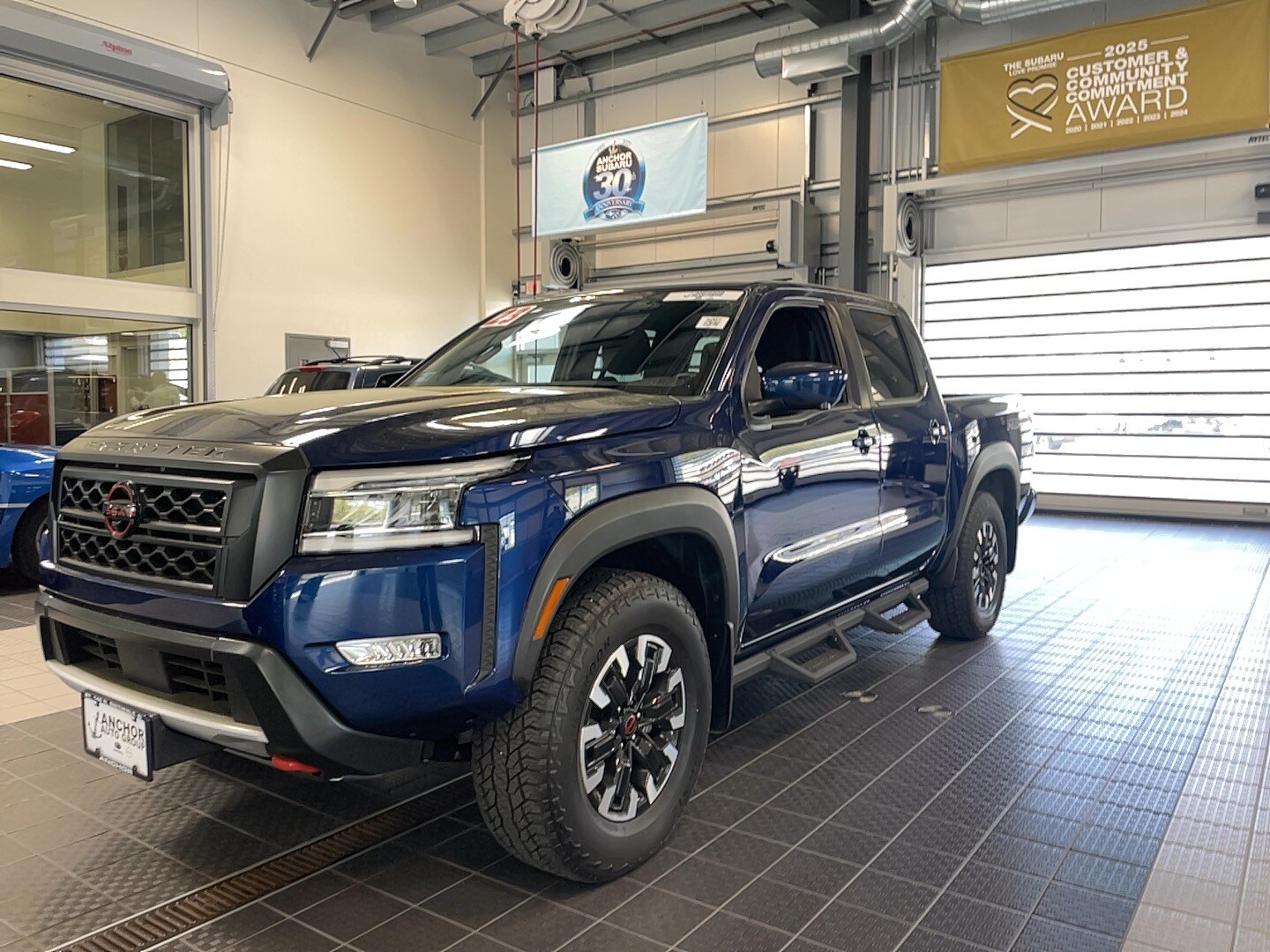 2023 Nissan Frontier PRO-4X photo 3