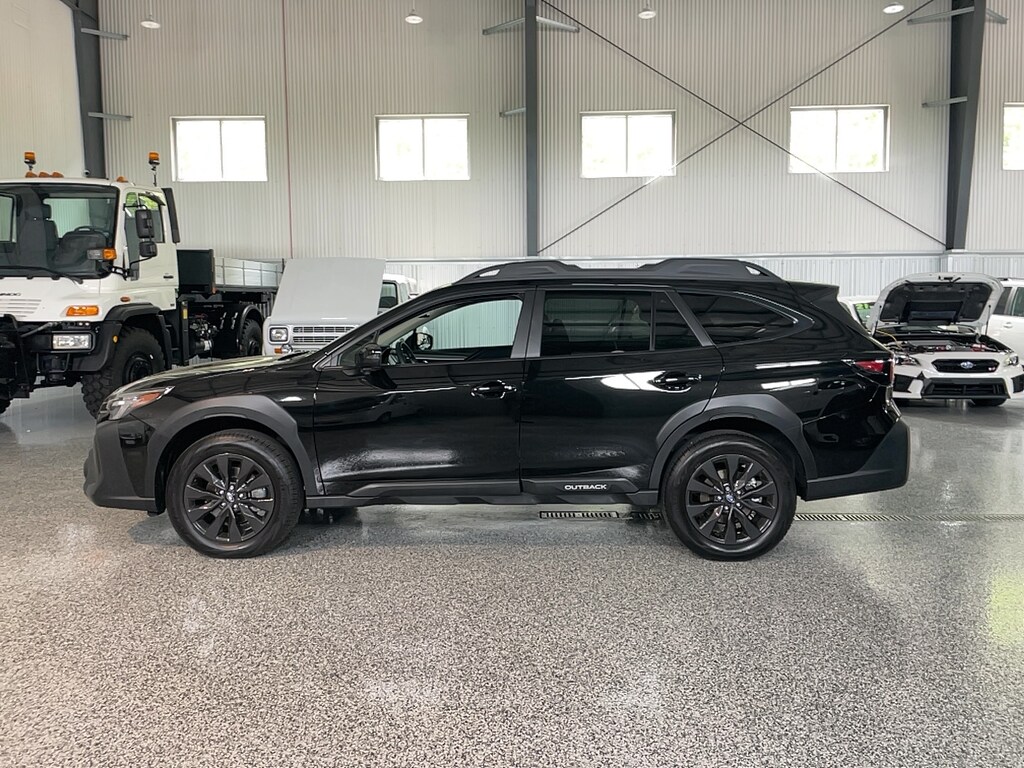Used 2025 Subaru Outback ONYX SUV