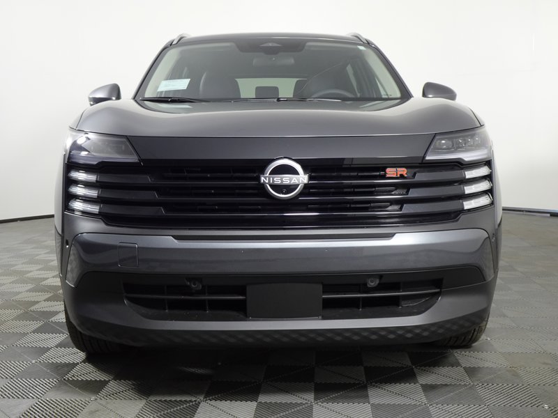 2026 Nissan Kicks SR photo 2