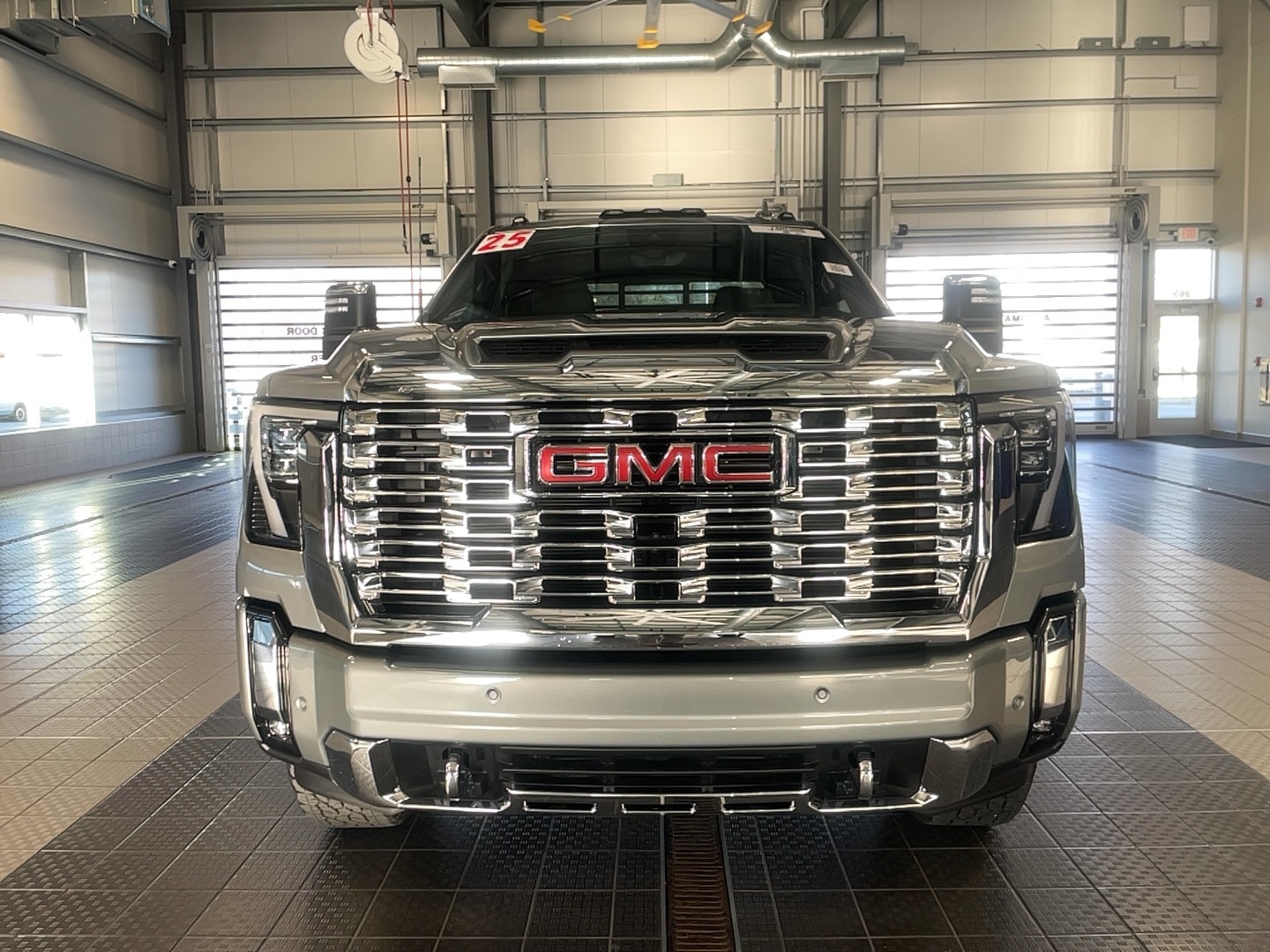 Used 2025 GMC Sierra 2500HD Denali with VIN 1GT4URE7XSF121554 for sale in North Smithfield, RI