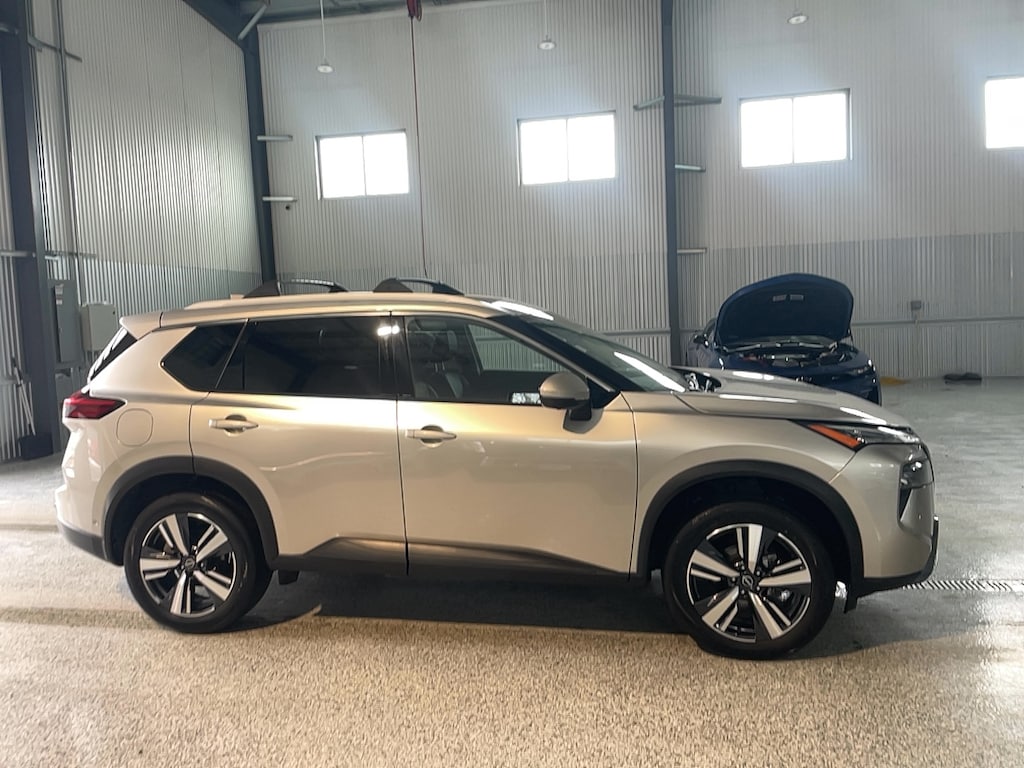 Used 2024 Nissan Rogue SL PREMIUM AWD SUV