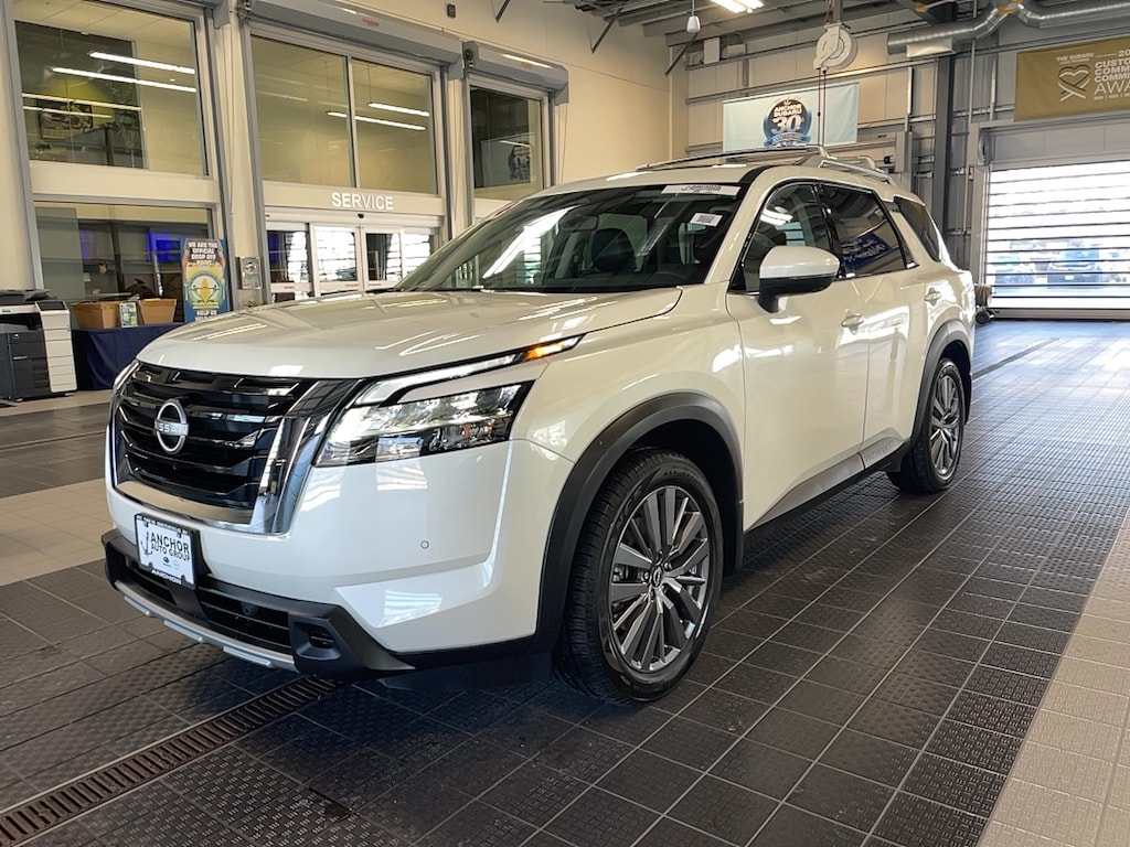 Used 2024 Nissan Pathfinder SL PREMIUM 4X4 SUV