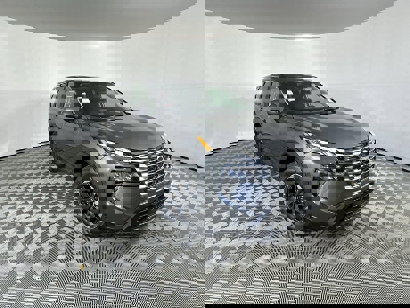 2026 Nissan Rogue SV photo 3