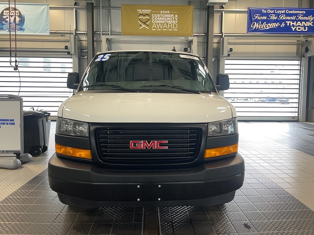 Used 2025 GMC Savana 3500 EXTENDED V8 VAN