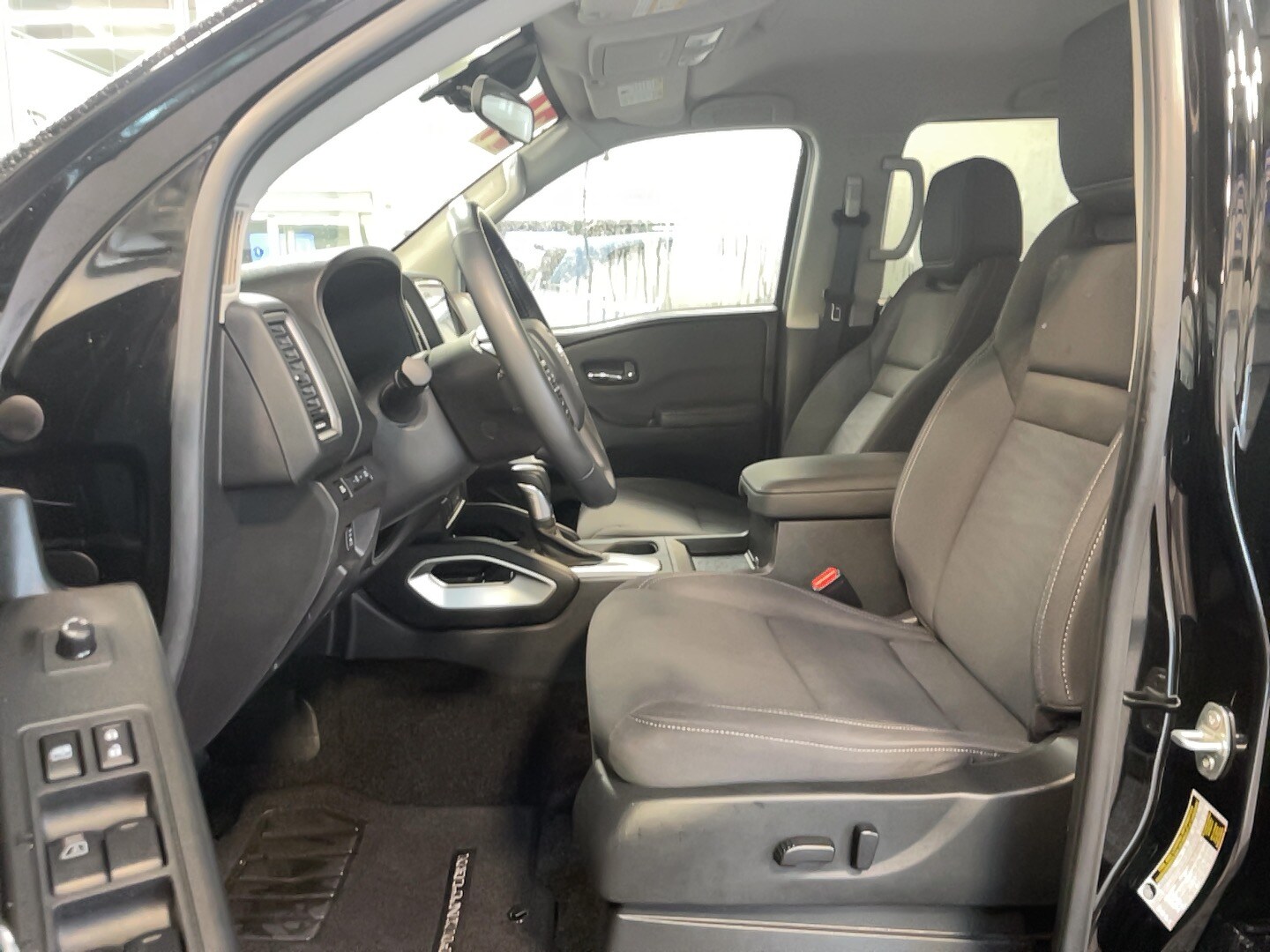 2024 Nissan Frontier SV - Photo 14