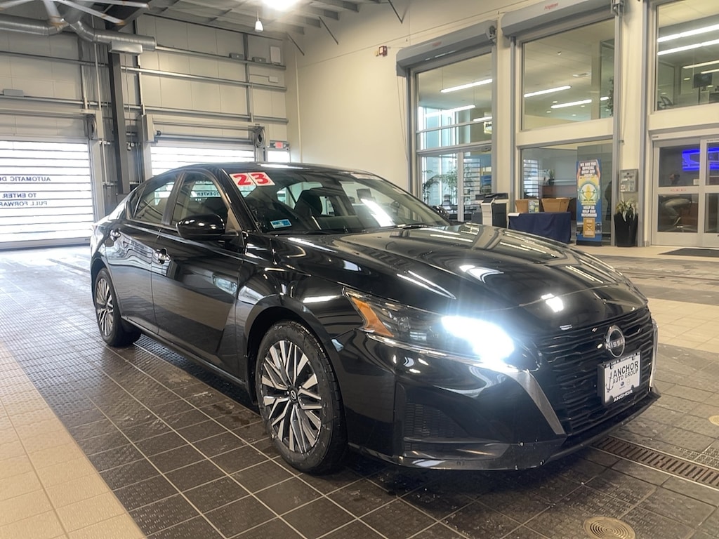 Used 2023 Nissan Altima 2.5 SV PREMIUM AWD Sedan