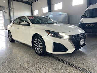 2024 Nissan Altima 2.5 SV PREMIUM AWD Sedan near Providence