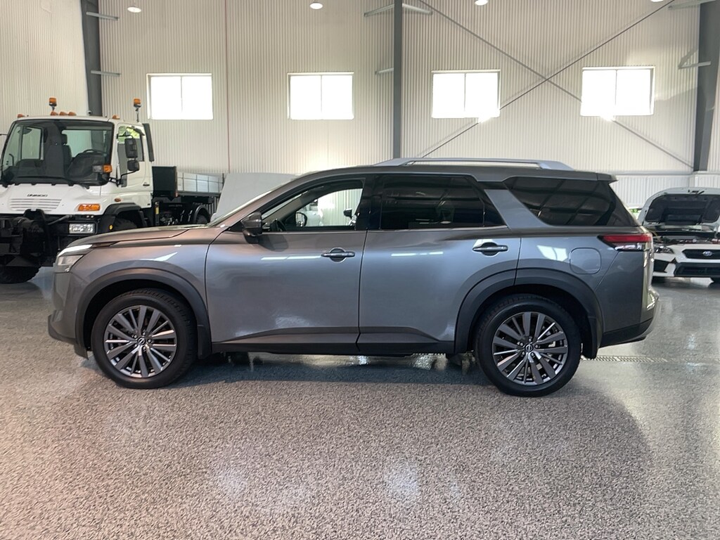 Used 2024 Nissan Pathfinder SL PREMIUM 4X4 SUV