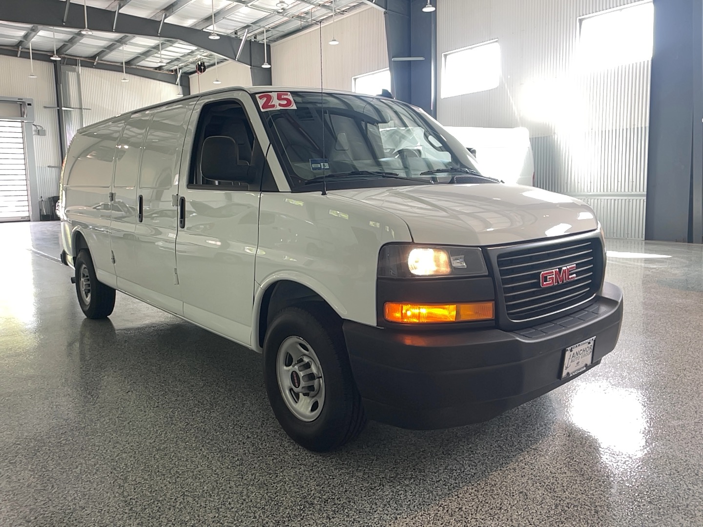 2025 GMC Savana 3500 EXTENDED V8 VAN near Providence