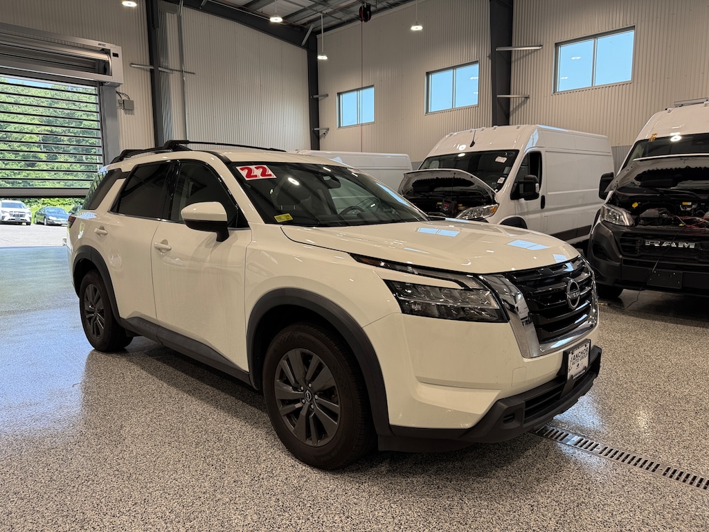 Used 2022 Nissan Pathfinder SV 4X4 SUV