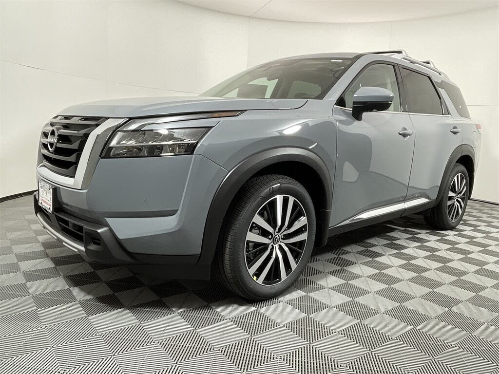New 2025 Nissan Pathfinder PLATINUM SUV
