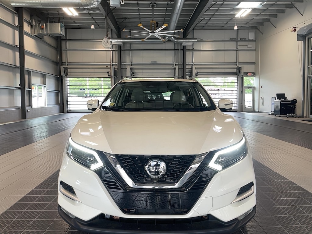 Used 2022 Nissan Rogue Sport SL PREMIUM AWD SUV