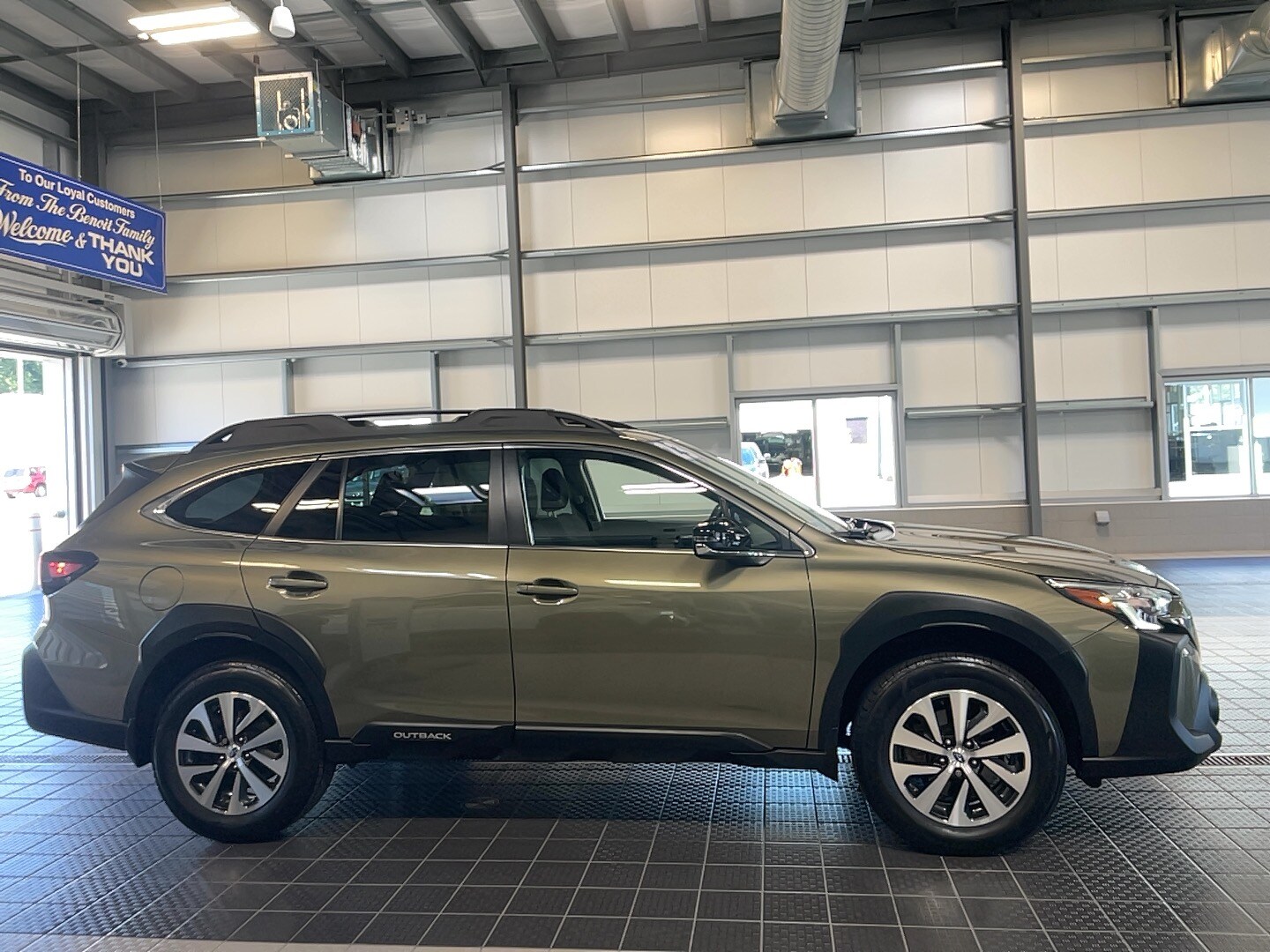 2023 Subaru Outback Premium photo 4
