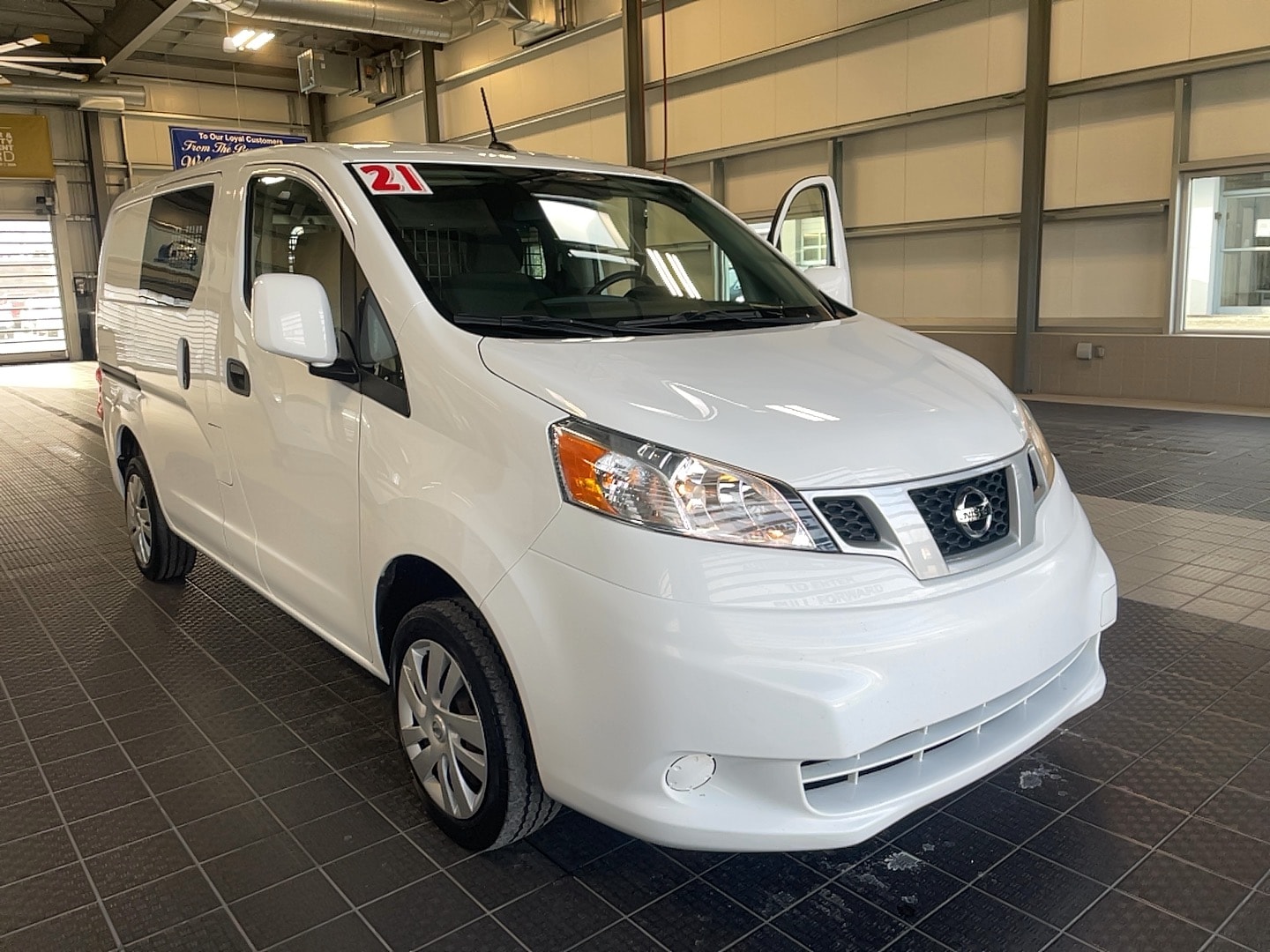 2021 Nissan NV200 SV