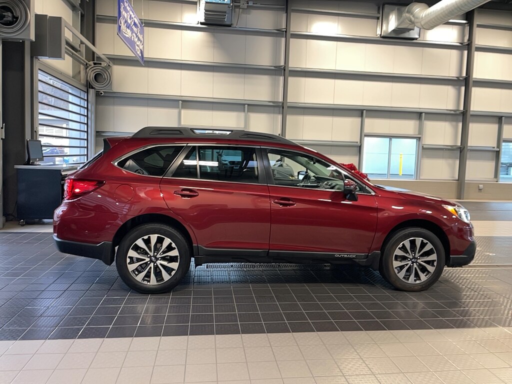 Used 2017 Subaru Outback LIMITED SUV