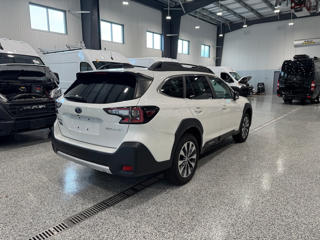 Used 2024 Subaru Outback LIMITED SUV