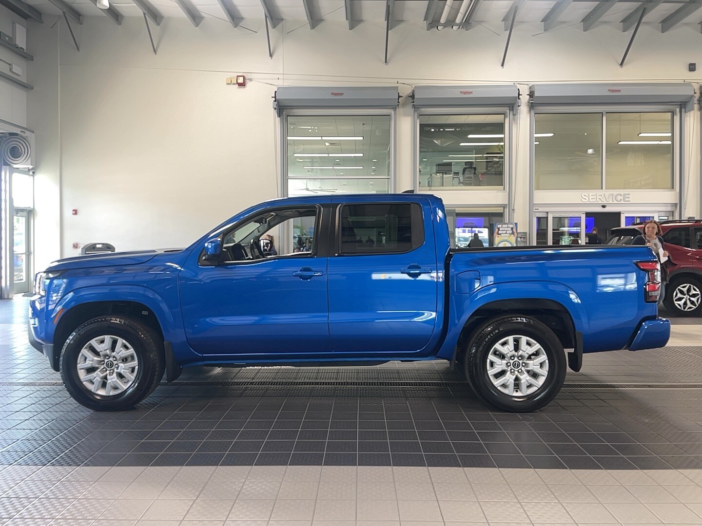 2024 Nissan Frontier SV photo 4
