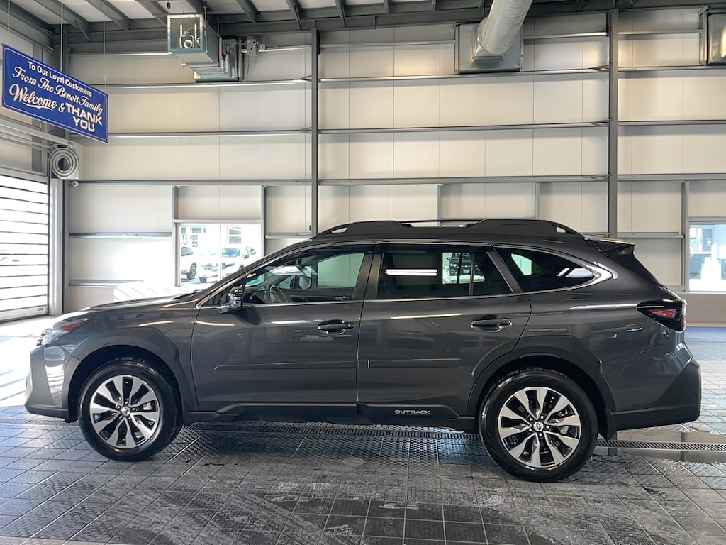 Used 2025 Subaru Outback LIMITED SUV