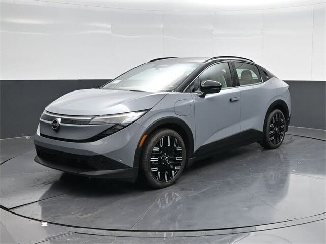 2026 Nissan LEAF Platinum+'s photo