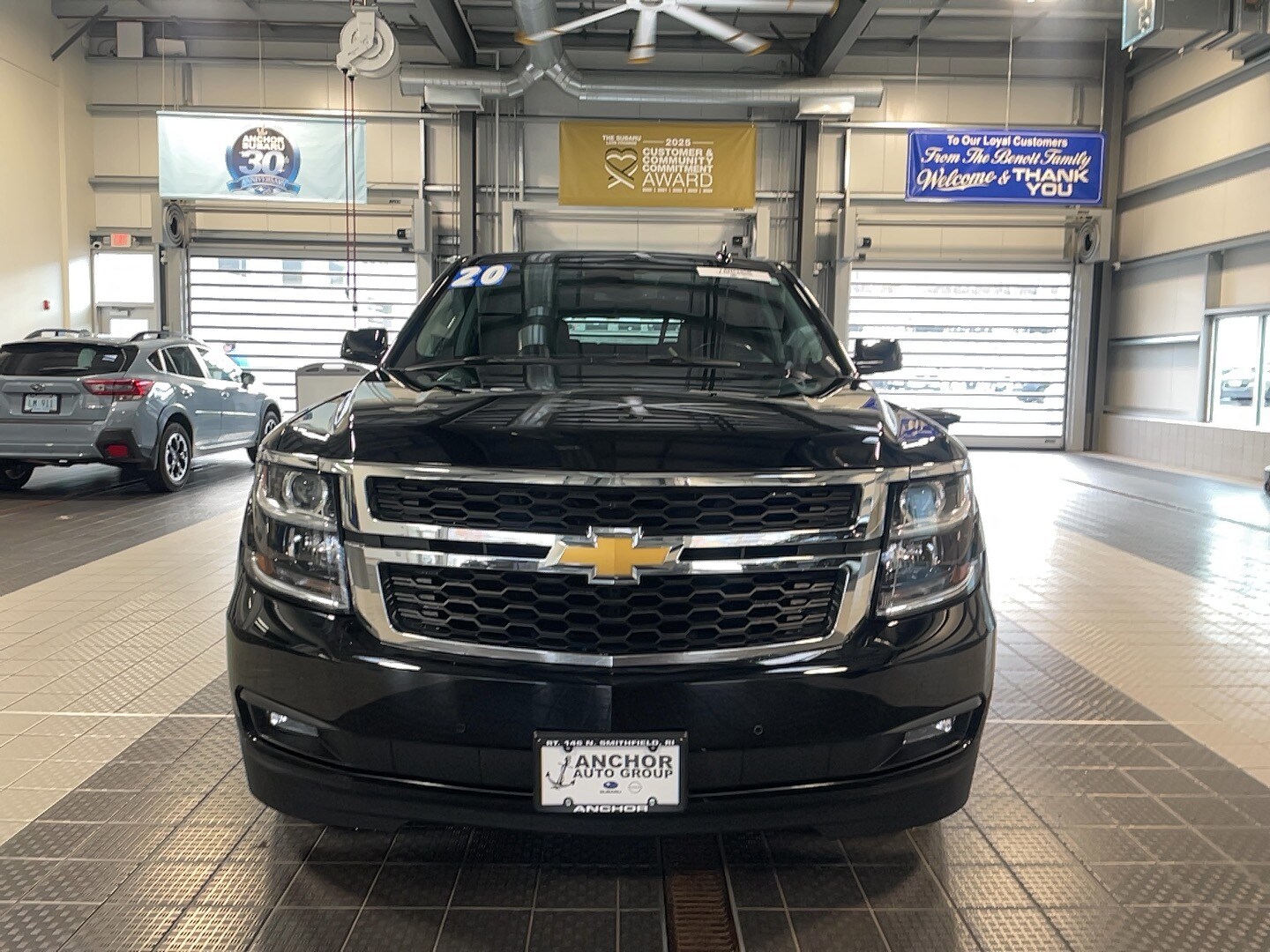 2020 Chevrolet Suburban LT photo 2