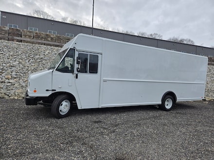 2022 Ford F-59 22' BOX TRUCK STEP VAN