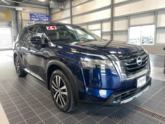 Used 2024 Nissan Pathfinder PLATINUM 4X4 SUV near Providence