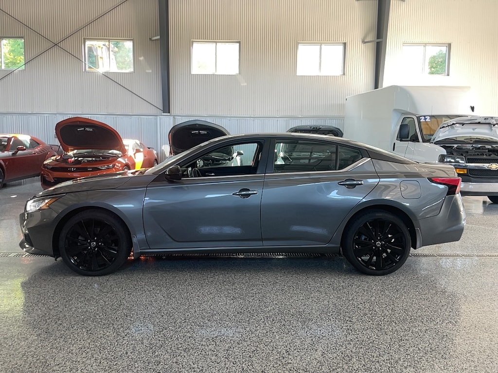 Used 2020 Nissan Altima 2.5 SR AWD Sedan