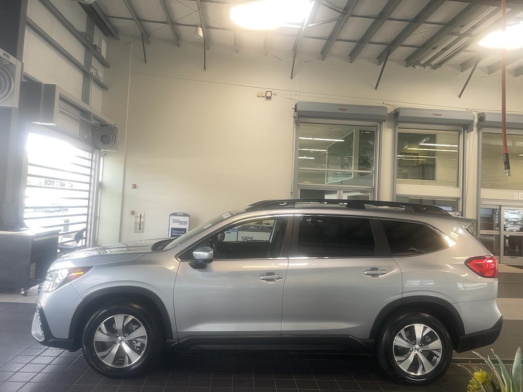 Used 2025 Subaru Ascent PREMIUM SUV
